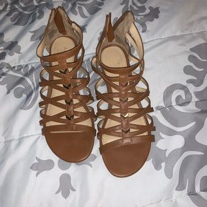 Women’s Apt 9 sandals size 9.5